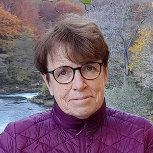 Dr Lynne Jones
